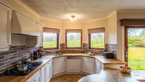 Corrie House with Hot Tub - Foto 3, stove, dishwasher, pet friendly, toaster