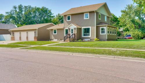 15 Mi to Downtown Sioux Falls Gem with Yard! - Foto 3