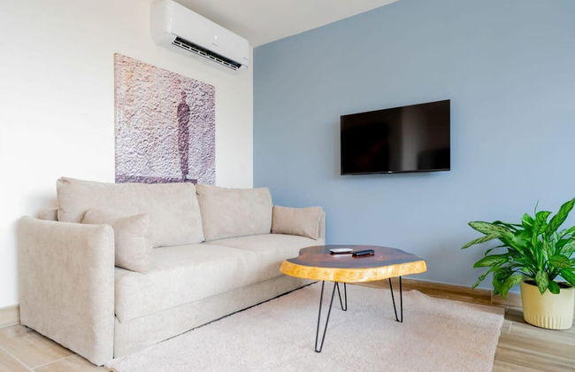 Cozy 1BR With Balcony in Santa Ana - Photo 9