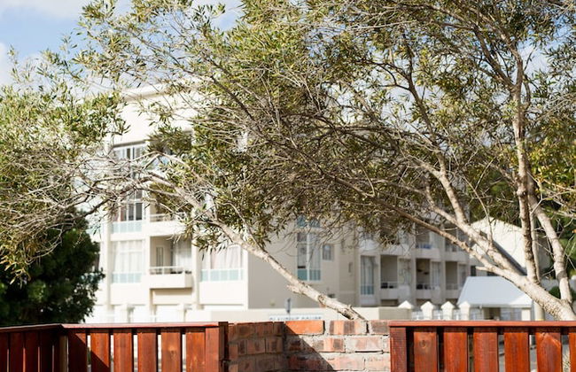 Loddeys Beach House - Photo 11