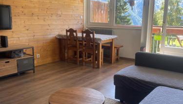Panoramic Mountain View Apt, 65m2 with Parking, 6 guests - Photo 2