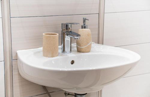 Flexible SelfCheckIns 202 - Zagreb - 1 Bedroom - Loggia - Foto 14