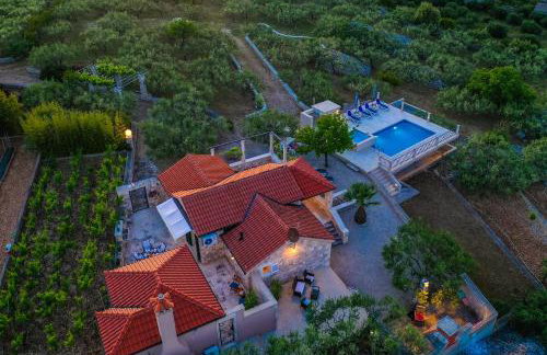 VILLA AGAPE - Three bedroom villa on 15k m2 olive grove - Incredible 360 view - Free parking - Private pool and jacuzzi - Foto 48