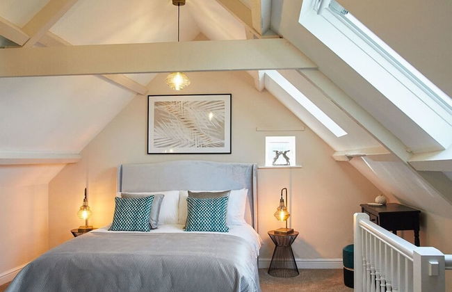 Host Stay Middle Farmhouse - Photo 15