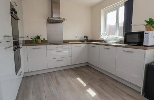 29 Ernest Dawes Avenue - Photo 7