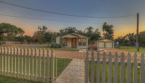 Upscale Home With Pool and Firepit - Close to Mercer St! - Foto 4, Other