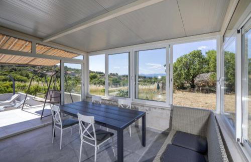 Villa Baras garden - house with pool - Photo 7