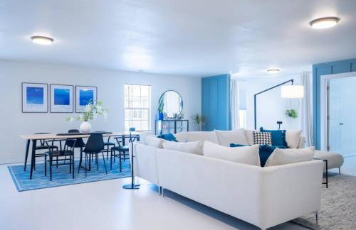 [L] House of Blues minutes KU/Mass & Shopping - Photo 4