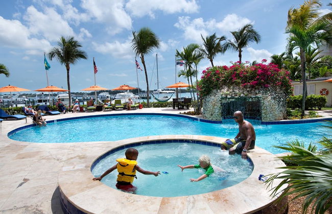 Paradise Harbour Club & Marina - Photo 25