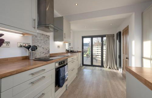 Sunset Retreat - Photo 11