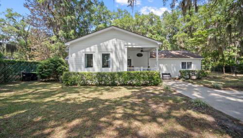 New Listing - Historical Home in Mossy Oaks - Foto 4