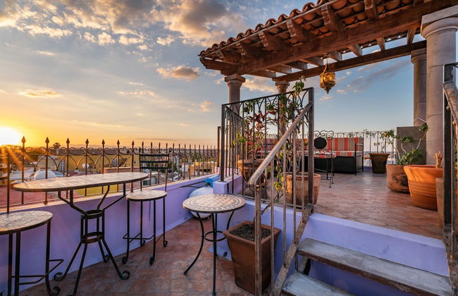 Casa Esperanza, 2BR Designer Charm + Rooftop Views - Foto 35
