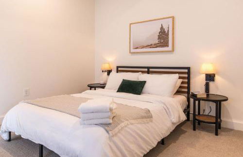 Luxury Downtown Apt with Parking, Gym, and Lap Pool - Foto 10