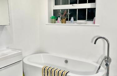 Relaxed Leigh-on-Sea Escape, Family-Friendly & Contractor Stays - Foto 19