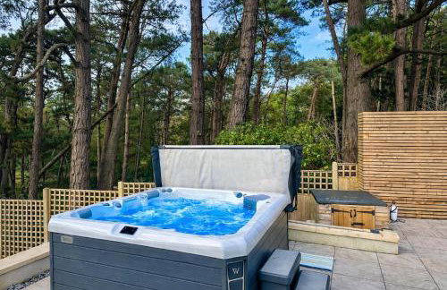 5 Bed House - Pool - Hot Tub - Sauna - Pool Table - Near New Forest and Beach - Sleeps 12 - Photo 65