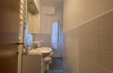 Right Bank House - Photo 5