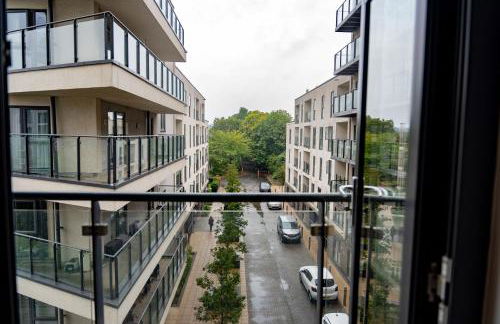 Spacious Apartment in Woking Town Centre - Photo 26