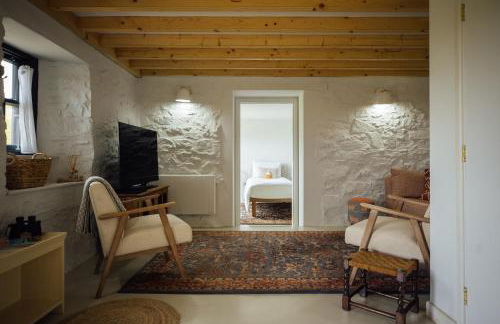 Cliff-top Cottage on Coast Path w/Panoramic Views - Photo 45