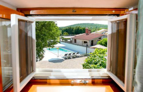 Adorable Holiday Home With Pool and Terrace - Foto 89