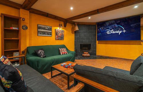 Casa familiar junto al lago con zona de juegos, cine y BBQ - Foto 28