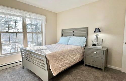 5BR Waterfront Hot Tub Kids Playscape Pets Family Compound! - Foto 29