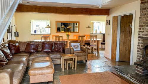 Spingle Barn - Photo 2