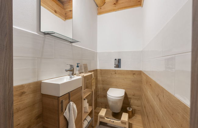 6 bedroom House in Benešov nad Černou with garden and terrace - Photo 45