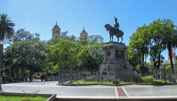 Tour por Potrero de los Funes y San Luis - Foto 4, Plaza Pringles de San Luis