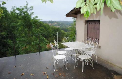Maison chaleureuse en Pays-de-Belvès avec terrasse et jardin - Foto 3