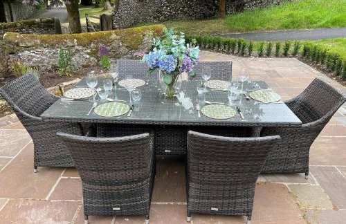 The Entire Coach House at Middleton Hall, Three Bedroom Holiday Home - Photo 11