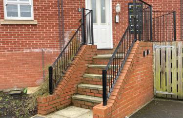 Fleetwood - 3 bedroom apartment, fab 4 contractors - Foto 21