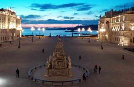 Residence Neverin City Center with Garage near Piazza Unità & Train Station - Foto 65