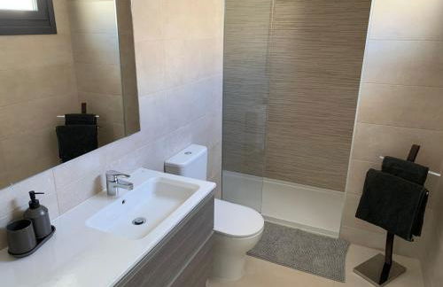 Penthouse with wide terrace next to the ocean - Foto 28