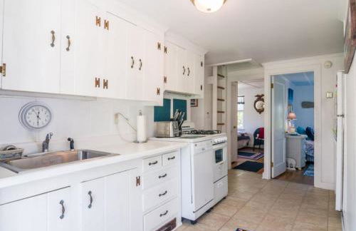 219 North Shore Boulevard East Sandwich - Beach Life - Photo 8