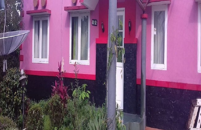 Villa Kota Bunga Violet - Photo 54