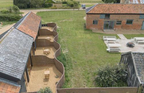 4 Henham Barns - Photo 23