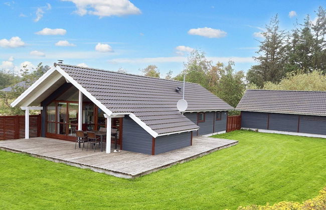 Peaceful Cottage in Ã˜ster Assels with Hot Tub - Photo 23