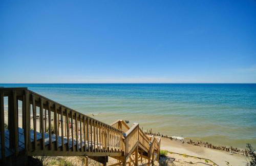 TreeTops of Lake Michigan Beach Front and Spa Family Home - Foto 61