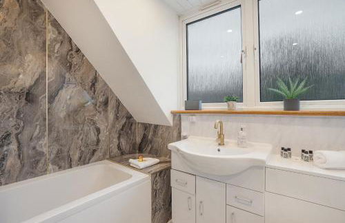 Kirk Brae House - Grampian Lettings - Photo 10
