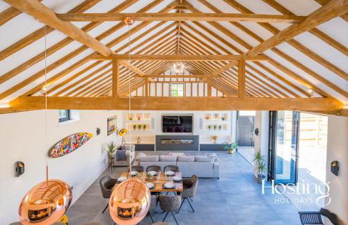 Honeybee Barn - Stunning 4-Bed Rural Paradise - Photo 6