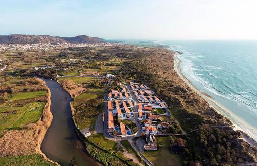 4 bedroom Luxury Villa - riverside & beachside - Foto 1