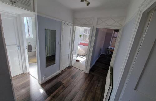 Lovely 2 bedroom flat in North West London - Photo 27