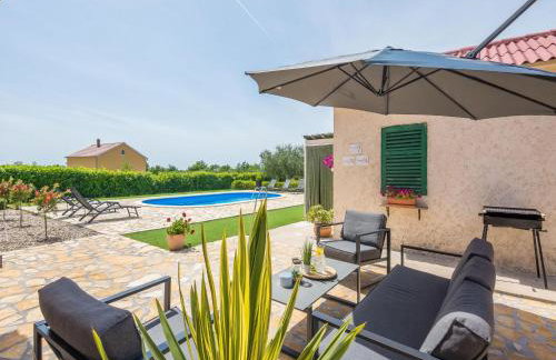 Villa in Policnik with Private Pool - Foto 30