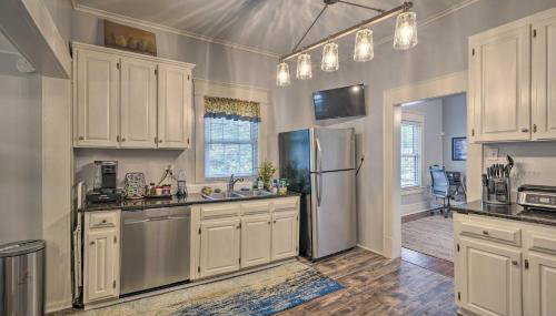 Bright and Airy Durham Cottage with Covered Porch - Foto 2