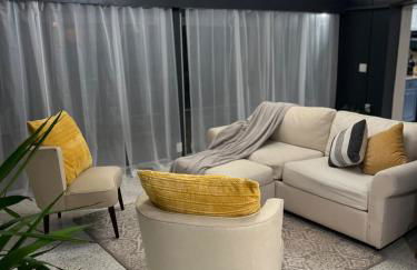 Modern house with pool near Downtown - Foto 12