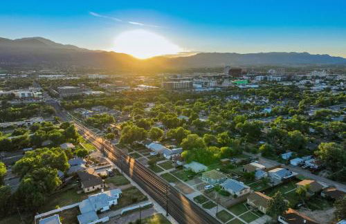 Charming 2BR Retreat - Pet Friendly! - Foto 1