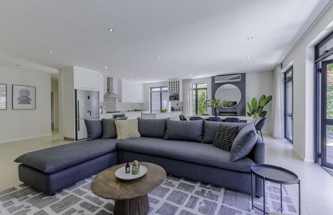 Newly Renovated 3 bed Apartment With Splashpool - 2283 - Photo 25