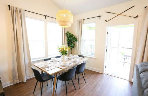 The Champion's Suite Newly Built Upscale Central - Photo 9