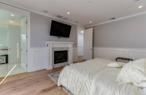 Beautiful 2 Story Right by the Water, Ocean View - Foto 27