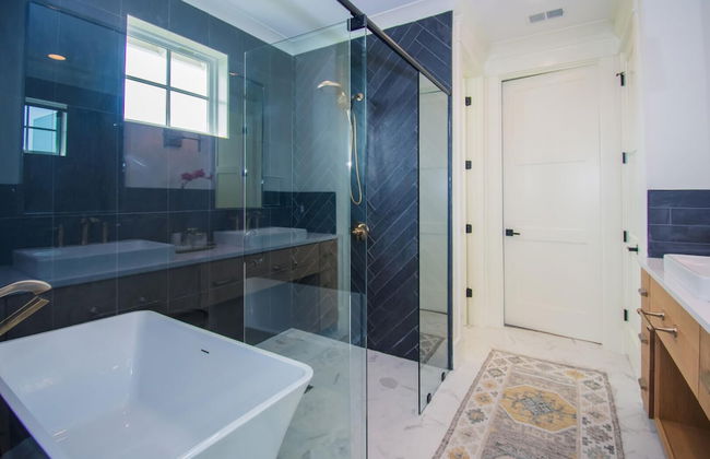 Stunning 4BR Vacation Rental With Private Pool, Spa, & Resort Club Cards - Photo 20